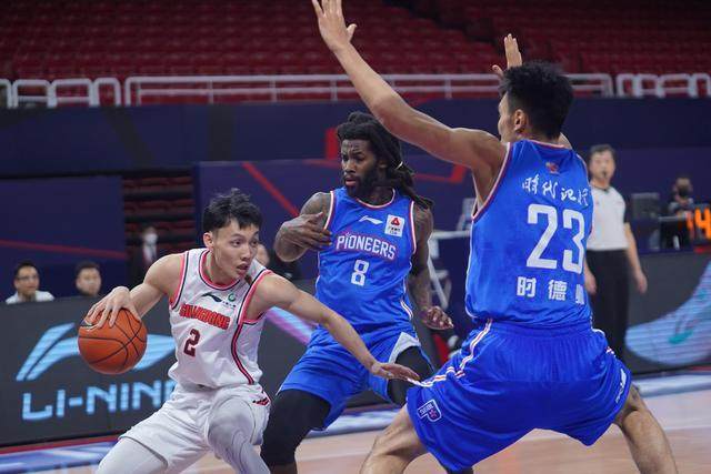 开云体育下载-威姆斯如入无人之境 广东轰出超高效进攻轻取赛点